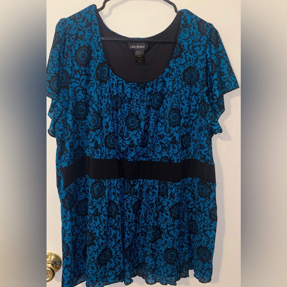 Lane Bryant Blouse. Can be Dressed Up or Dressed Casual. Very Flattering.